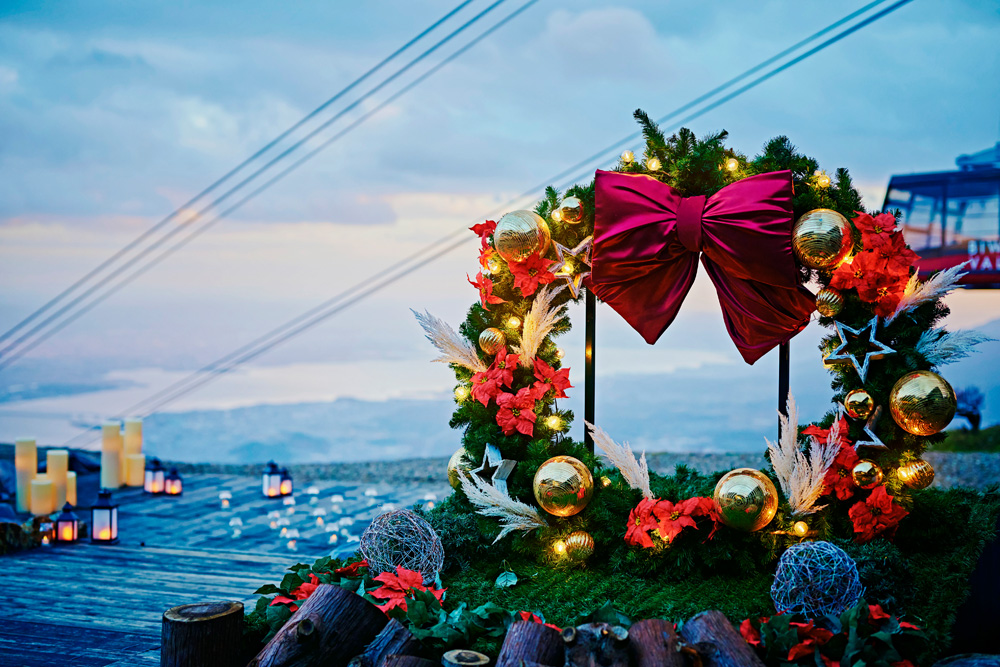 びわ湖の夜景とキャンドルの競演。「The Biwako Terrace Christmas 2023」の幻想的な光に心癒やされて【大…