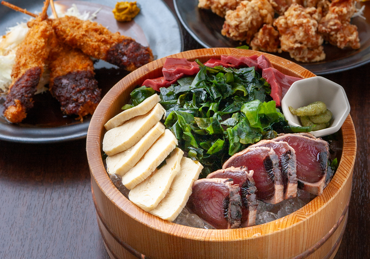 【草津】5/15オープン!お昼はうどん屋、夜は居酒屋と2つの顔を持つ話題の一軒【白と赤との勝つ勝つ伝説】